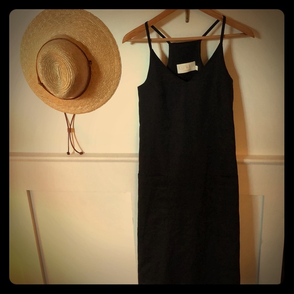 black linen dress with pockets